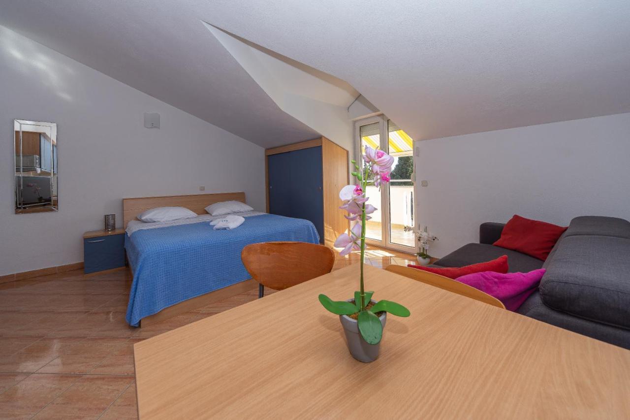 Apartments Dalmata Biograd Na Moru Extérieur photo