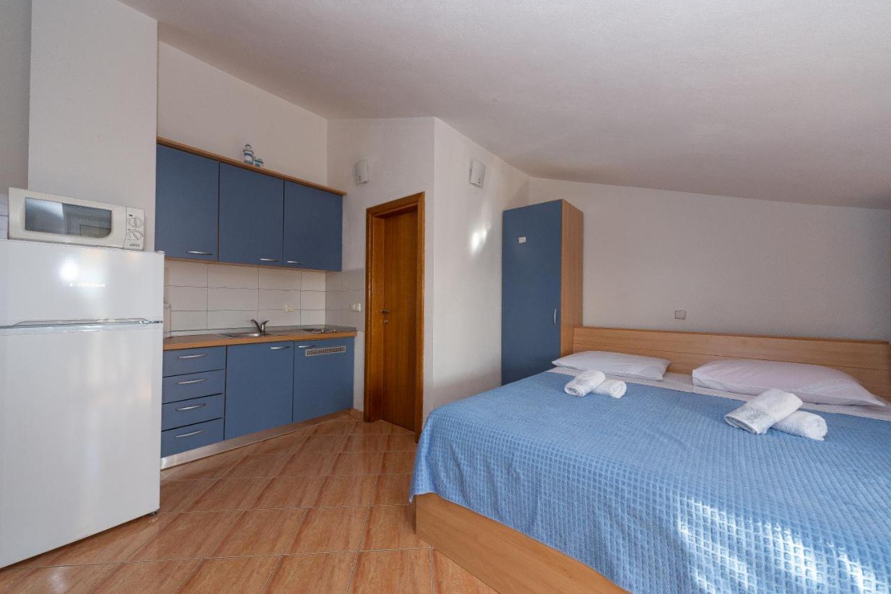 Apartments Dalmata Biograd Na Moru Extérieur photo